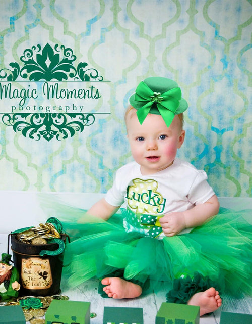 Load image into Gallery viewer, St. Patrick’s Day Leprechaun Top Hat Hair Bow Clips Green Clover Shamrock
