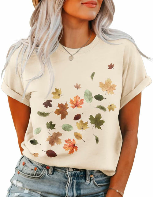 Load image into Gallery viewer, Inber Women's Crewneck Boho Wildflowers Graphic T-Shirt Size S
