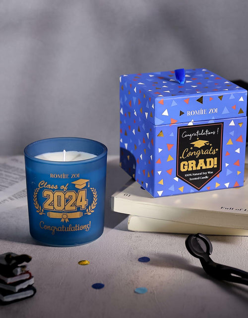 Load image into Gallery viewer, ROMIIE ZOI Graduation Celebration Sandalwood Soy Wax Candle 6oz
