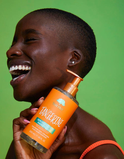 Load image into Gallery viewer, Tree Hut Tangerine Serum Infused Hand Wash Nourish Hydrate 11 fl oz
