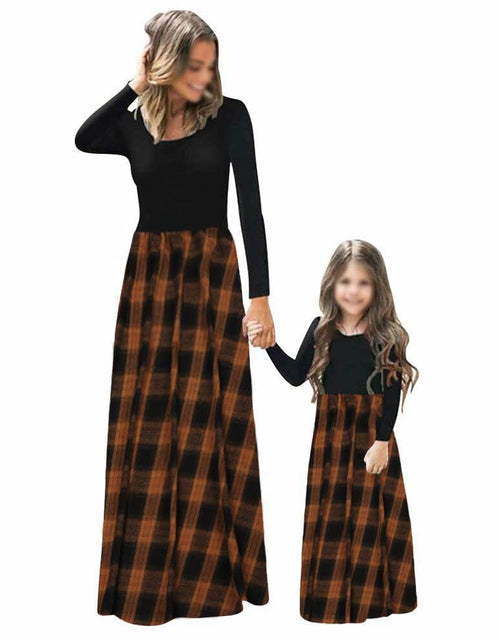 Load image into Gallery viewer, PopReal Mommy and Me MaxiDress Brown Plaid Long Sleeve with Pockets Size 18-24M
