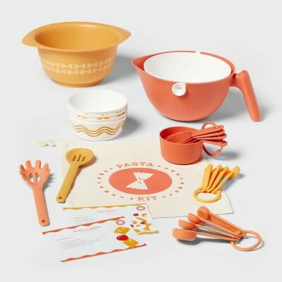 Load image into Gallery viewer, Pillowfort Kids 23pc Pasta Dinnerware Set - Complete Kids Dinnerware
