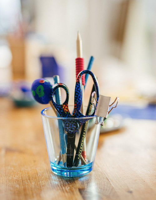 Load image into Gallery viewer, Fiskars Designer Non-stick Blunt-tip Kids Scissors 5" Bright Pixels
