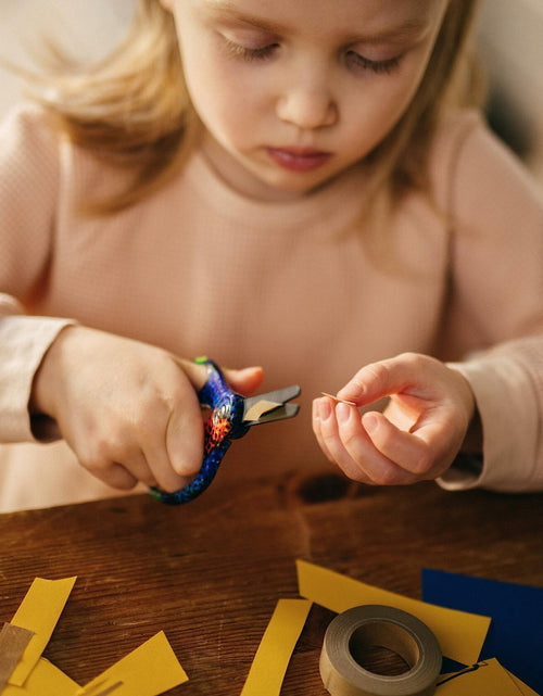 Load image into Gallery viewer, Fiskars Designer Non-stick Blunt-tip Kids Scissors 5" Bright Pixels
