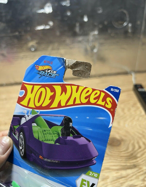 Load image into Gallery viewer, Hot Wheels Deora III #10 Purple 2024 Model
