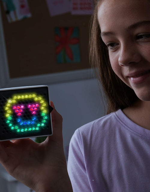 Load image into Gallery viewer, Basic Fun Mini Lite Brite Refresh 90 Pieces Colorful Pegs Light Up Toy
