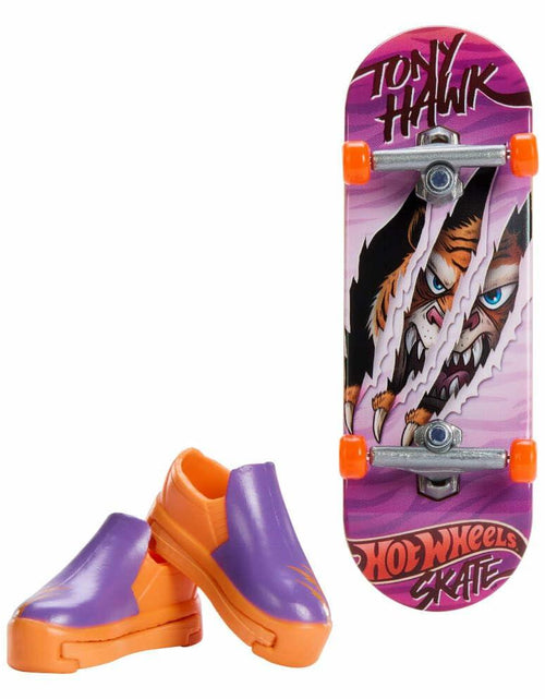 Load image into Gallery viewer, Hot Wheels Finger Skateboard Playset Brand Mattel Kids Toy
