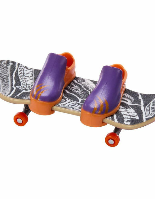 Load image into Gallery viewer, Hot Wheels Finger Skateboard Playset Brand Mattel Kids Toy
