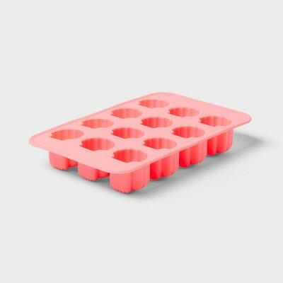 Load image into Gallery viewer, Sun Squad Shells Ice Mold Silicone Flexible Kitchen Tray
