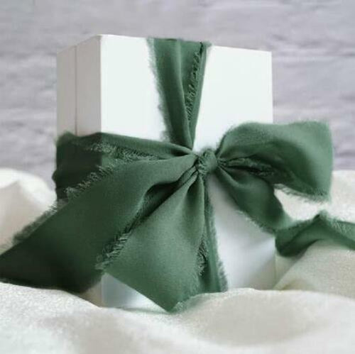 Load image into Gallery viewer, SIMISI RIBBON Christmas Chiffon Silk Ribbon 1.5'' 5 Yards x4 Rolls Green Red
