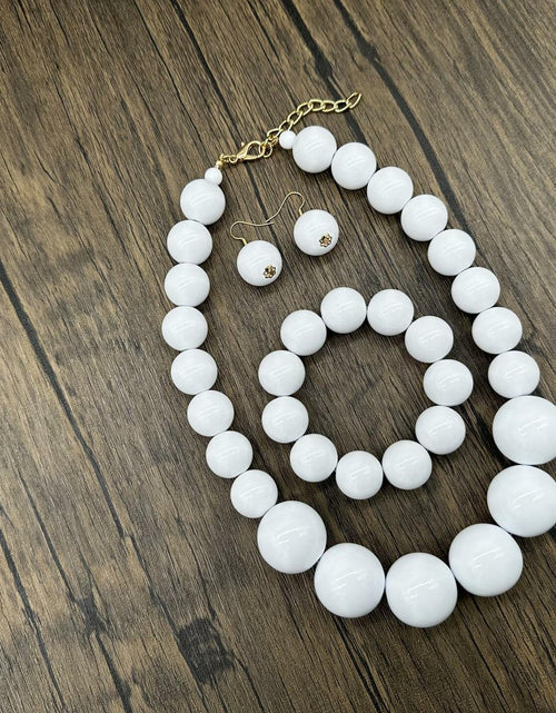 Load image into Gallery viewer, [Like New] JHWZAIY White Acrylic Beaded Necklace Chunky Statement 02 Set
