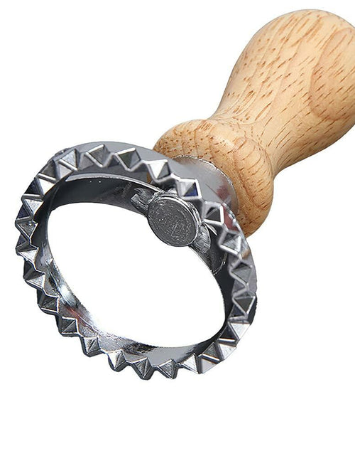 Load image into Gallery viewer, AKOAK Cookie Pizza Lace Knife Wheel Pastry Mold Zinc A-01 1 Pack
