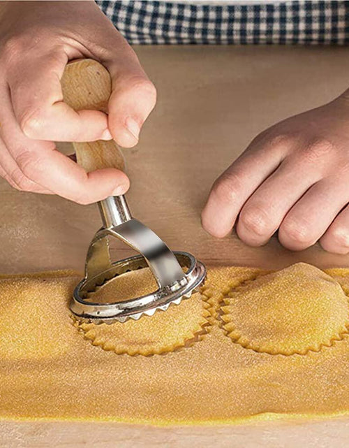 Load image into Gallery viewer, AKOAK Cookie Pizza Lace Knife Wheel Pastry Mold Zinc A-01 1 Pack
