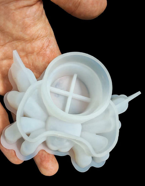 Load image into Gallery viewer, Fuehbur Spider Candle 3D Silicone Mold for Epoxy Resin DIY White
