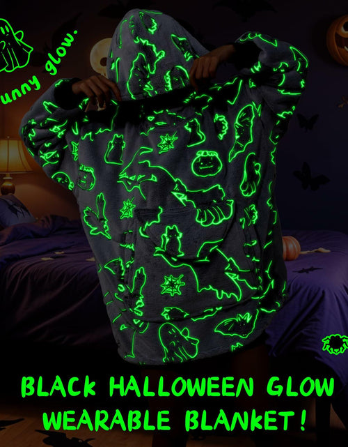 Load image into Gallery viewer, REXEO Halloween Flannel Hoodie Blanket with Pocket Black One Size
