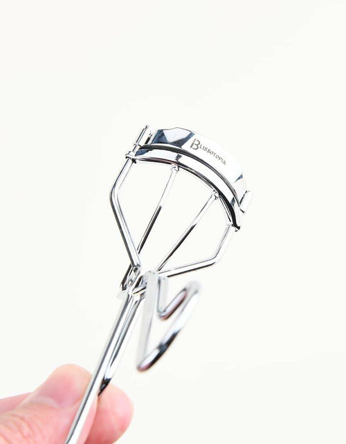 Load image into Gallery viewer, BLISSOTOPIA 2-in-1 Eyelash Curler and Tweezer Set Silver Travel Friendly
