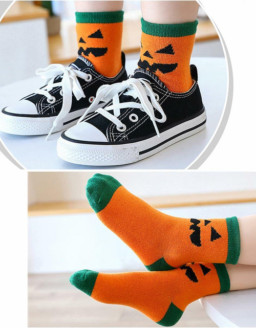Load image into Gallery viewer, PAPPNTI Kids Halloween Cartoon Crew Socks 5 Pairs Multicolor Size 7-10
