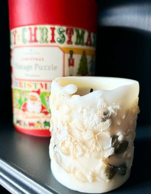 Load image into Gallery viewer, Botanical Candle Hand-Poured Soy Wax with Real Flowers 5 Scents Decorative
