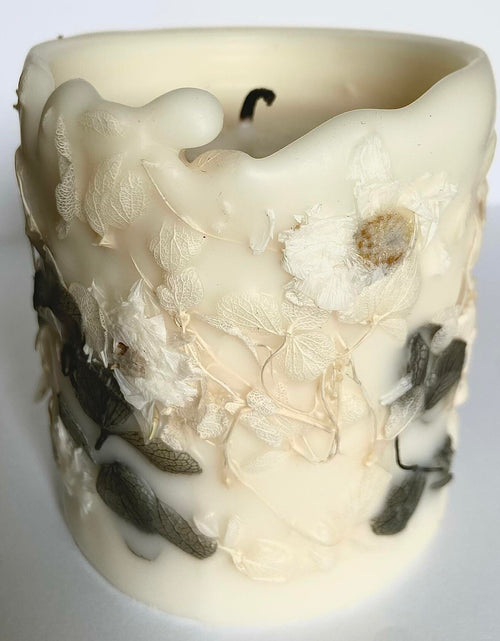 Load image into Gallery viewer, Botanical Candle Hand-Poured Soy Wax with Real Flowers 5 Scents Decorative
