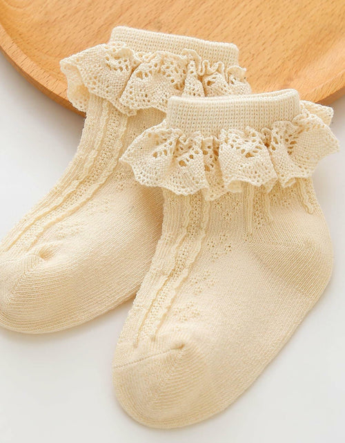 Load image into Gallery viewer, Zumou Toddler Lace Socks Ruffle Eyelet Princess 6 Pairs Size 6-8 Years
