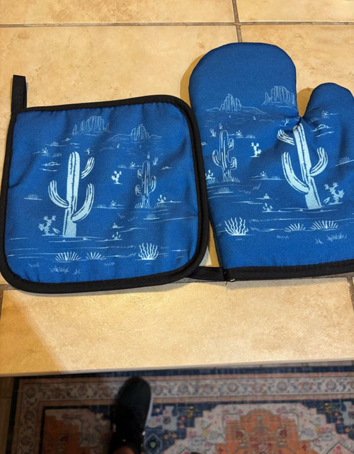 Load image into Gallery viewer, Qeheb Blue Western Cactus Oven Mitts and Pot Holders Set Kitchen Decor
