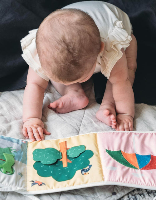 Load image into Gallery viewer, Spiggly High Contrast Baby Toys &amp; Books Black White 0-6 Months Infant
