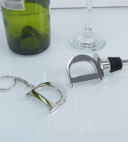 Lutong Letter Gift Set Key Ring & Bottle Stopper D Silver Metal 2 PCS