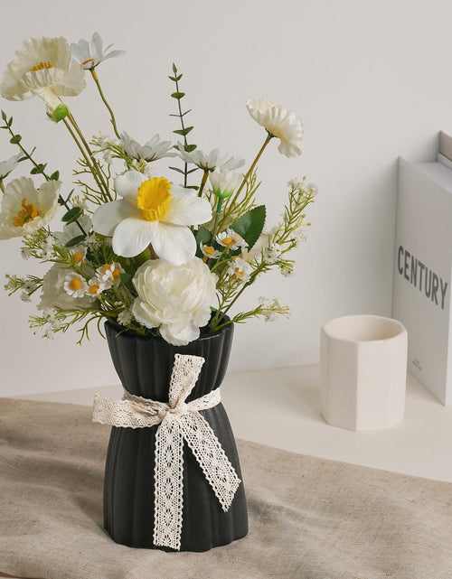 Load image into Gallery viewer, OOSTONEE Black Ceramic Flower Vase 7.6 Inch Nordic Boho Gothic Style
