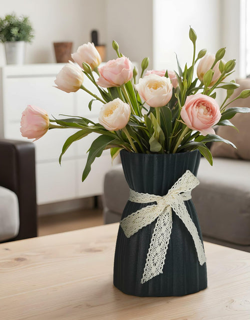 Load image into Gallery viewer, OOSTONEE Black Ceramic Flower Vase 7.6 Inch Nordic Boho Gothic Style
