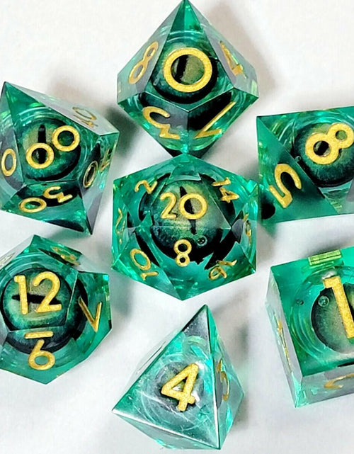 Load image into Gallery viewer, Maywin Dungeons &amp; Dragons Liquid Core Dragon Eye Polyhedral Dice Set. Green
