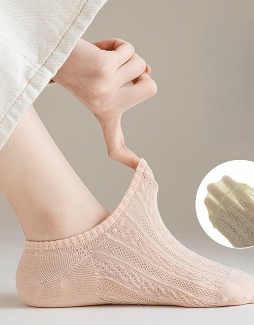 Load image into Gallery viewer, CHUNFO Womens No Show Socks Antislip Seamless Cushioned 5 Pairs Size 5.5-10
