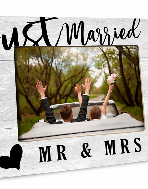Load image into Gallery viewer, XDFVL Just Married Wedding Photo Frame Black 8x10 Horizontal
