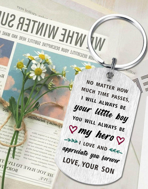 Load image into Gallery viewer, Viayen Dad from Son Keychain – Christmas, Birthday &amp; Holiday Gift
