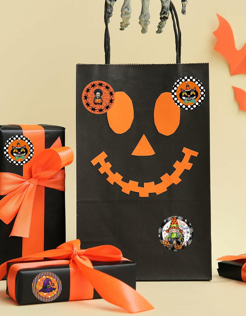 Load image into Gallery viewer, ZAEW Halloween Sticker Roll 500pcs 1.5" Gnome Pumpkins Cats Ghost Colored

