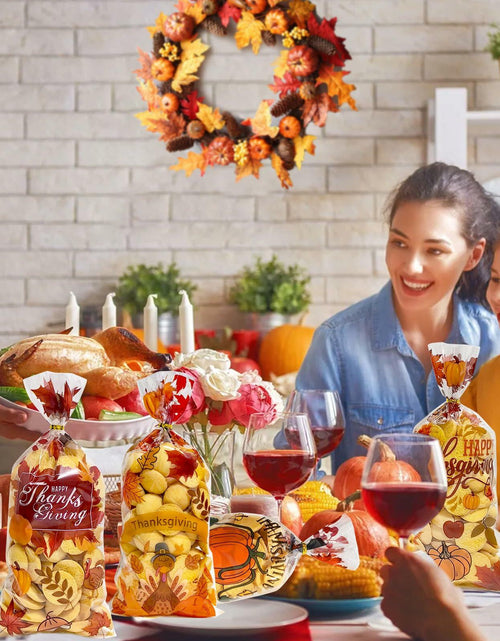Load image into Gallery viewer, QOIUSO 100PCS Thanksgiving Treat Bags with 110 Twist Ties Pumpkin Leaf
