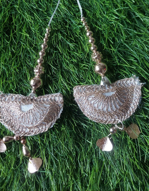 Load image into Gallery viewer, Handmade Ethnic Latkan Tassels for Saree &amp; Blouse 1 Pair Light Coffee
