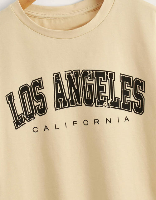 Load image into Gallery viewer, WDIRARA Girls Strawberry Graphic T-Shirt Crewneck Short Sleeve Apricot 12Y
