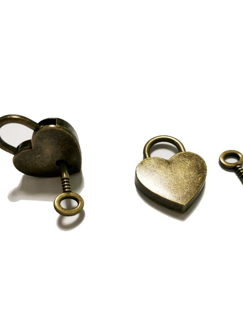 Load image into Gallery viewer, PeekaBear Mini Antique Brass Heart Padlock with Key 2-Pack Vintage Style
