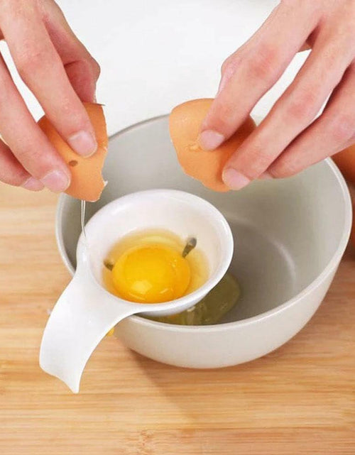 Load image into Gallery viewer, WsjiaboFux White Egg Yolk Separator Plastic Strainer for Baking 1 Count
