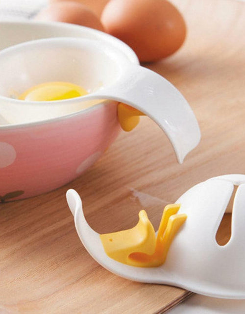 Load image into Gallery viewer, WsjiaboFux White Egg Yolk Separator Plastic Strainer for Baking 1 Count
