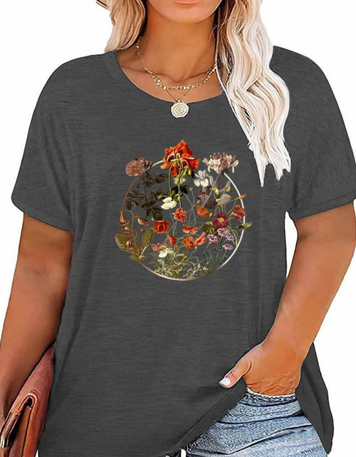 Load image into Gallery viewer, GeLivable Women Plus Size Floral Graphic O Neck Short Sleeve T Shirt
