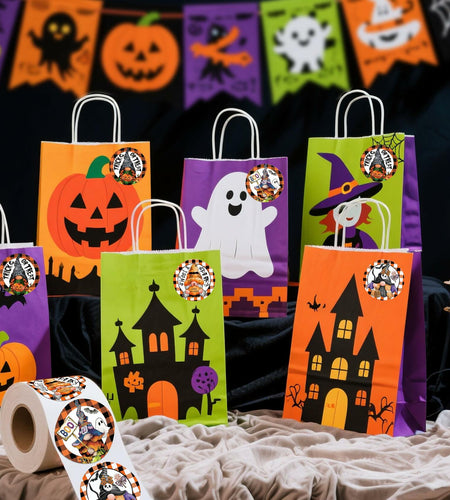 ZAEW Halloween Sticker Roll 500pcs 1.5" Round Colored Gnomes Decals