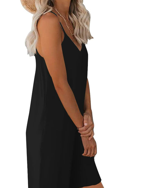 Load image into Gallery viewer, Qnasey Women Sleeveless Romper Jumpsuit Adjustable Straps Pockets Black L
