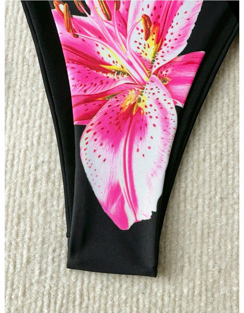 Load image into Gallery viewer, Verdusa Women's Boho Floral Thong Bikini Bottom Tie Side Black Size S
