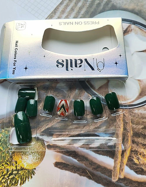 Load image into Gallery viewer, WLGDLH 24Pcs Dark Green Square Christmas Tree Glitter Press On Nails
