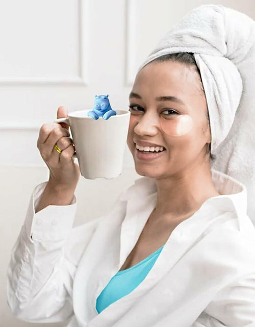 Load image into Gallery viewer, HADEWEITE 2pcs Silicone Tea Infuser Loose Leaf Strainer Gloves + Socks Set
