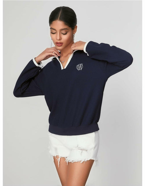 Load image into Gallery viewer, WDIRARA Women's V Neck Letter Graphic Sweatshirt Navy Blue Size S
