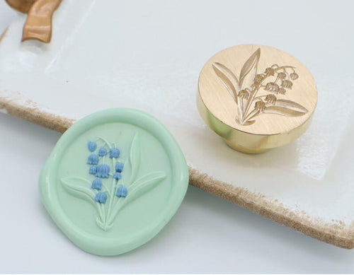 Load image into Gallery viewer, Tulip 3D Embossed Brass Wax Seal Round Wood Handle Vintage Flower Design
