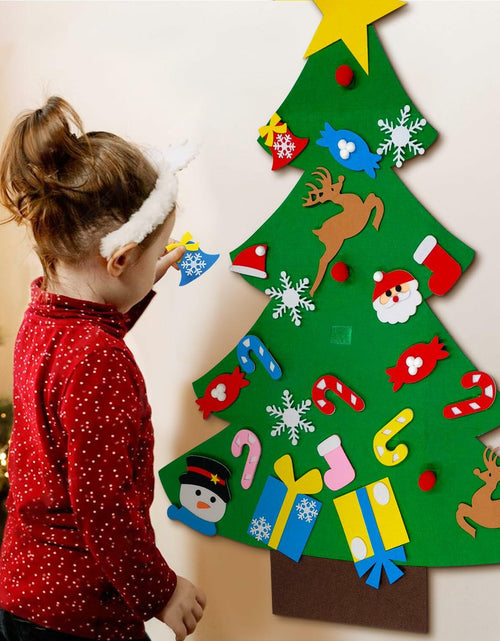 Load image into Gallery viewer, IHESPABLD 3Ft DIY Felt Christmas Tree Set Green 26 Ornaments for Kids
