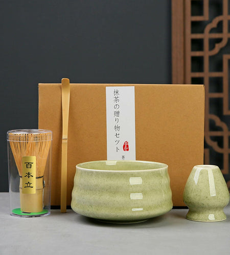 Sfutee Matcha Whisk Set 4pcs Ceramic Bowl Bamboo Scoop Chasen Holder 19oz Green